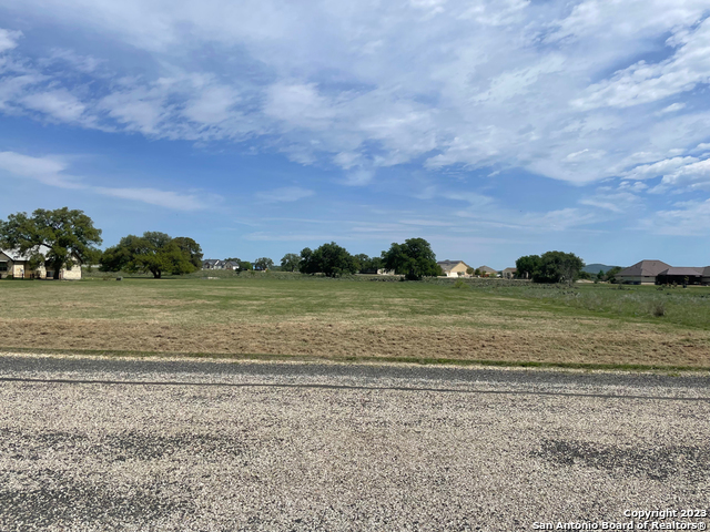 327 Salt Grass Trail , Bandera, TX, 78003 | 1677405 | Realty Texas LLC