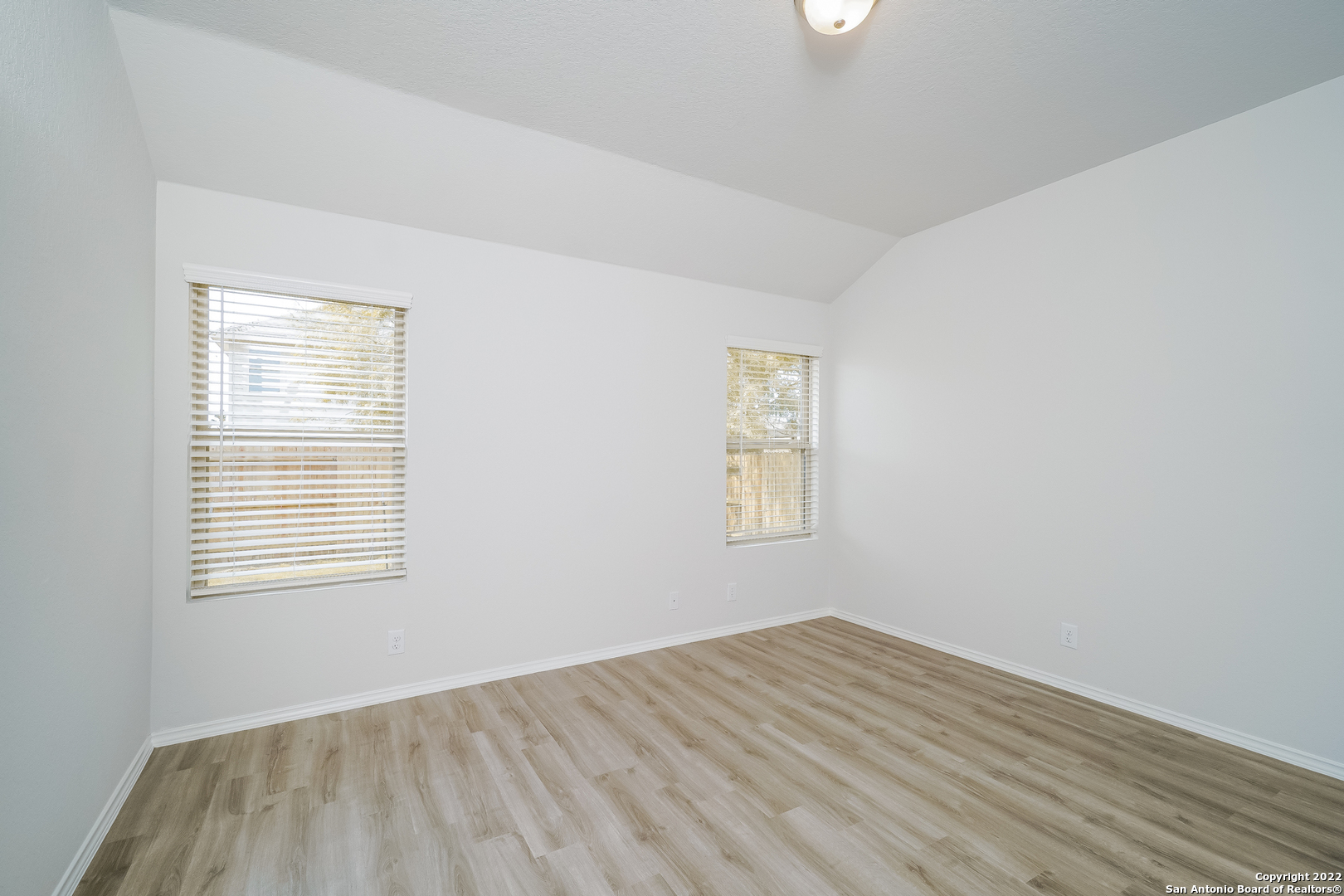 5211 Moni Rock Dr , San Antonio, TX, 78223 | 1657146 | Realty Texas LLC