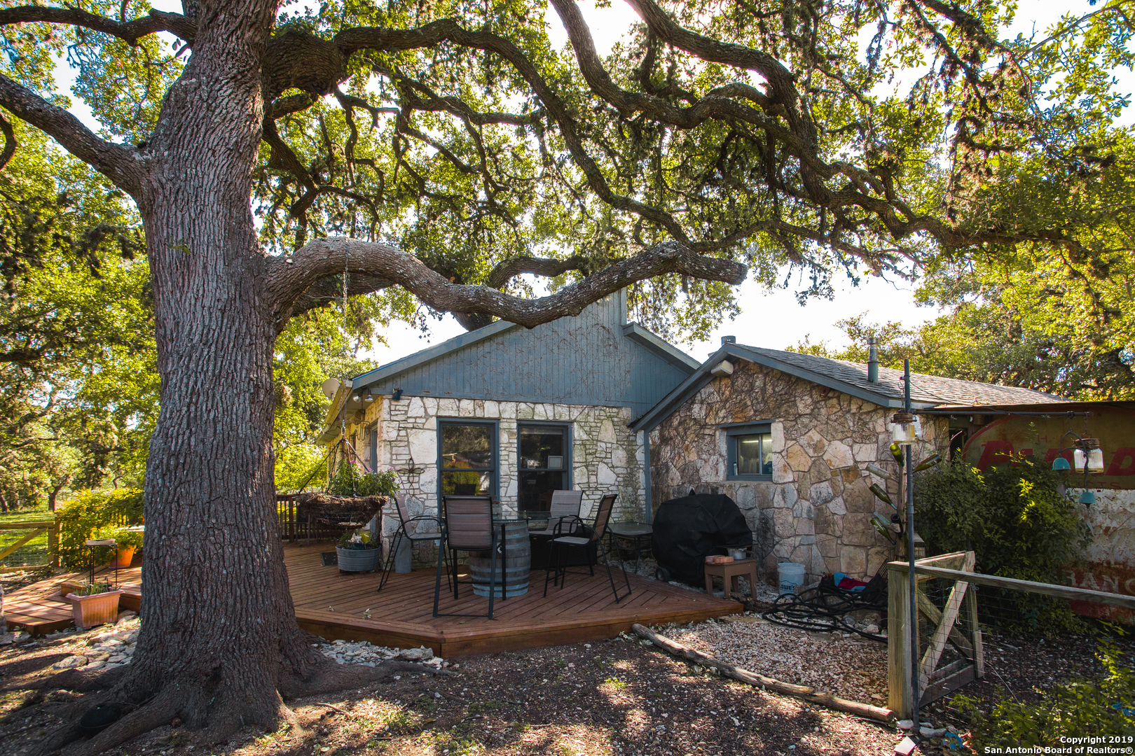 7087 Dietz Elkhorn Rd , Boerne, TX, 78015-4741 | 1423345 | Realty Texas LLC