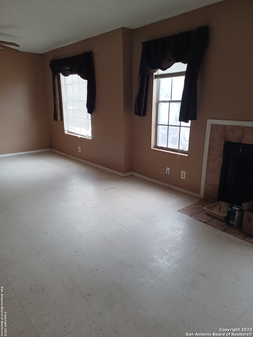7535 WINDSOR OAKS, San Antonio, TX, 78239-3565 | 1598395 | Realty Texas LLC