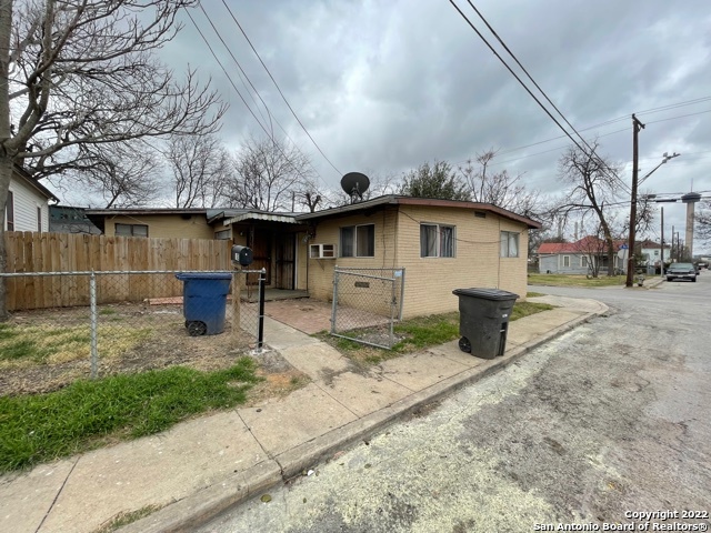 302 Omaha St , San Antonio, TX, 78203 | 1591396 | Realty Texas LLC