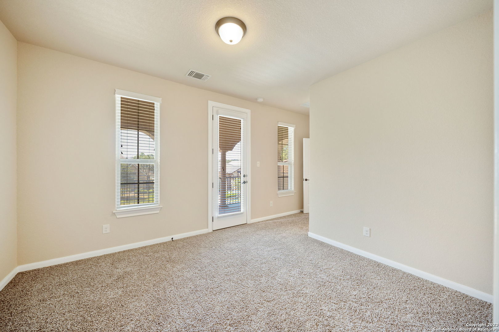 43 Avalon Park , San Antonio, TX, 78257 | 1688438 | Realty Texas LLC
