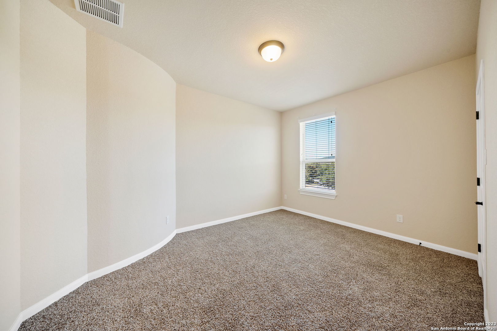 43 Avalon Park , San Antonio, TX, 78257 | 1688438 | Realty Texas LLC