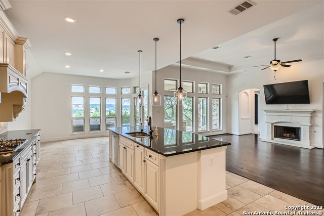 17151 Turin Ridge , San Antonio, TX, 78255 | 1685583 | Realty Texas LLC