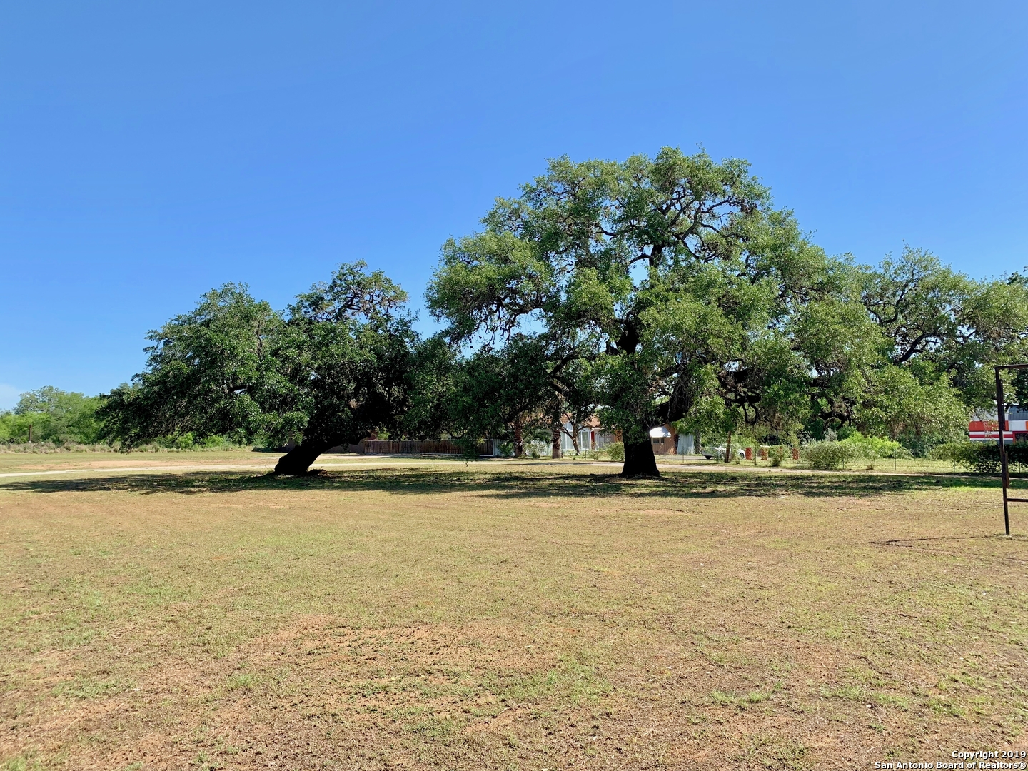 620 W Oaklawn St, PLEASANTON, TX, 78064 | 1376304 | Realty Texas LLC