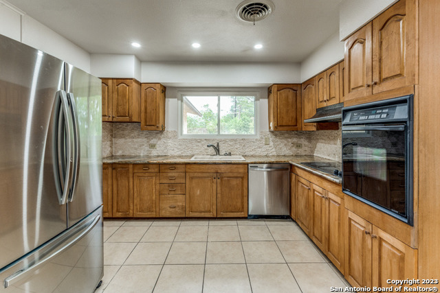 1302 Viewridge Dr , San Antonio, TX, 78213 | 1714037 | Realty Texas LLC