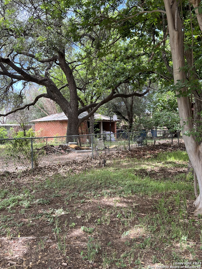 309 W Nueces St , Crystal City, TX, 78839-3230 | 1680909 | Realty Texas LLC