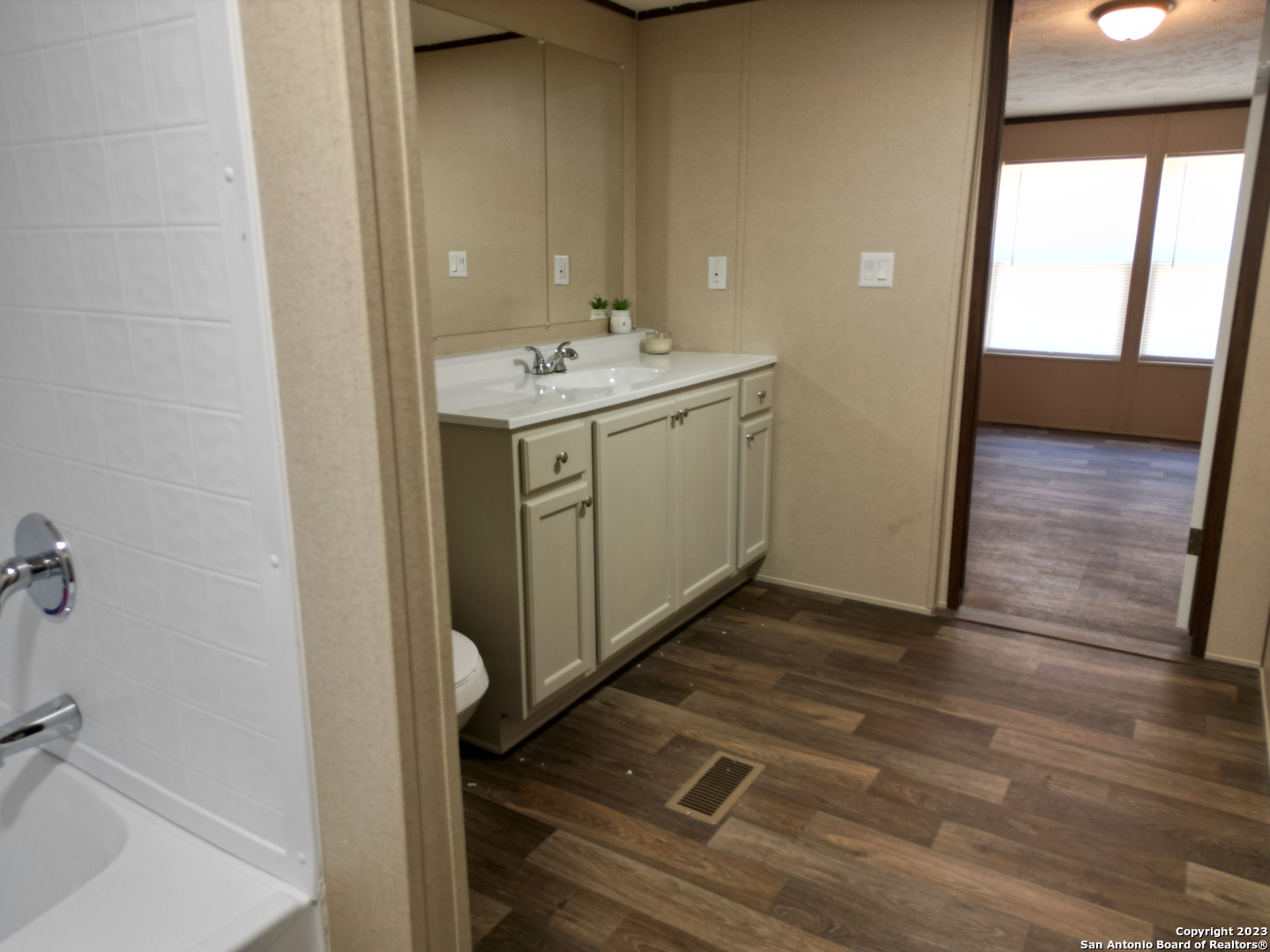 702 County Road 741 , Yancey, TX, 78886 | 1703457 | Realty Texas LLC