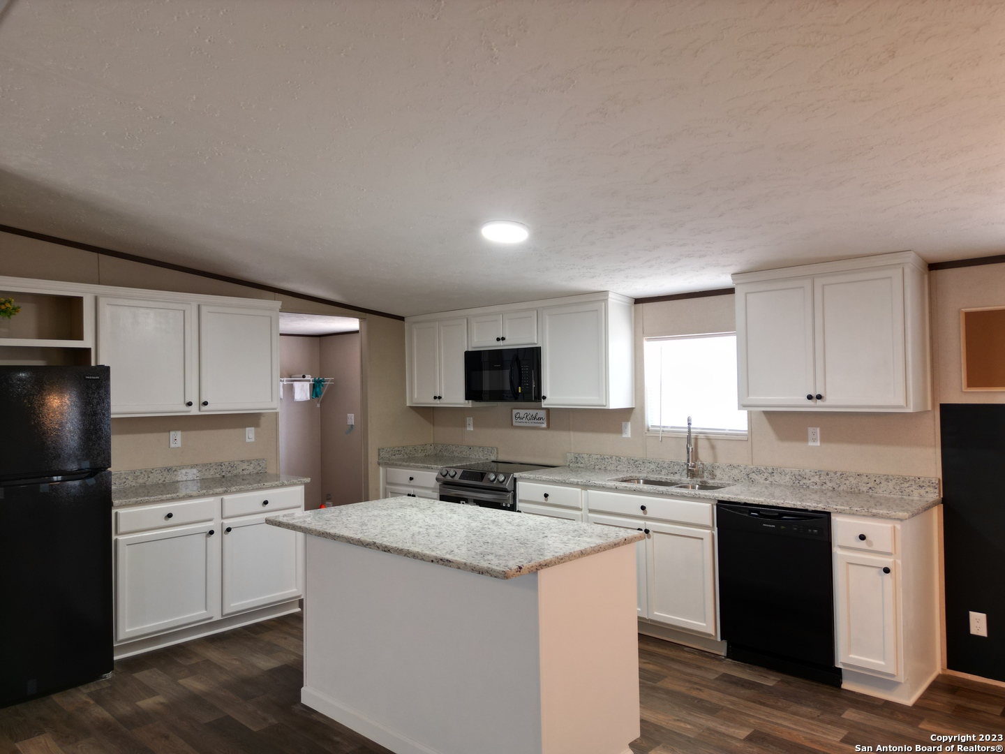 702 County Road 741 , Yancey, TX, 78886 | 1703457 | Realty Texas LLC