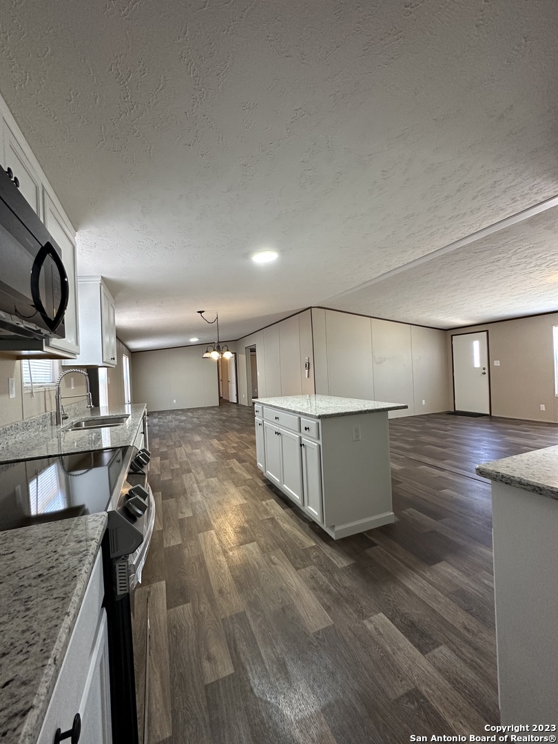 702 County Road 741 , Yancey, TX, 78886 | 1703457 | Realty Texas LLC