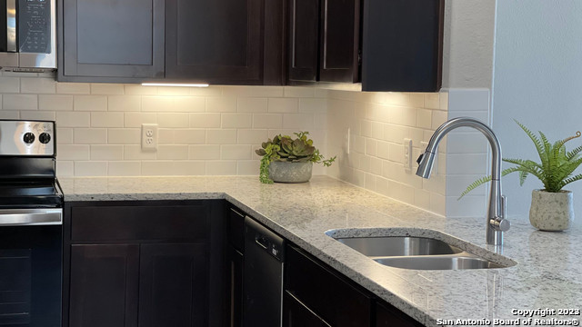 9939 Westover Bluff , San Antonio, TX, 78251 | 1698963 | Realty Texas LLC