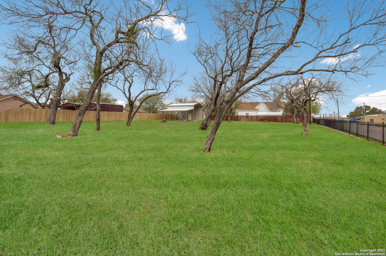 1611 C St , Floresville, TX, 78114 | 1519984 | Realty Texas LLC