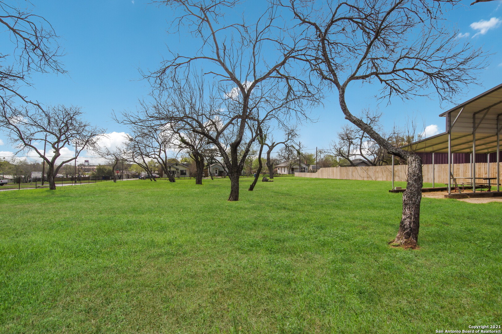 1611 C St , Floresville, TX, 78114 | 1519984 | Realty Texas LLC