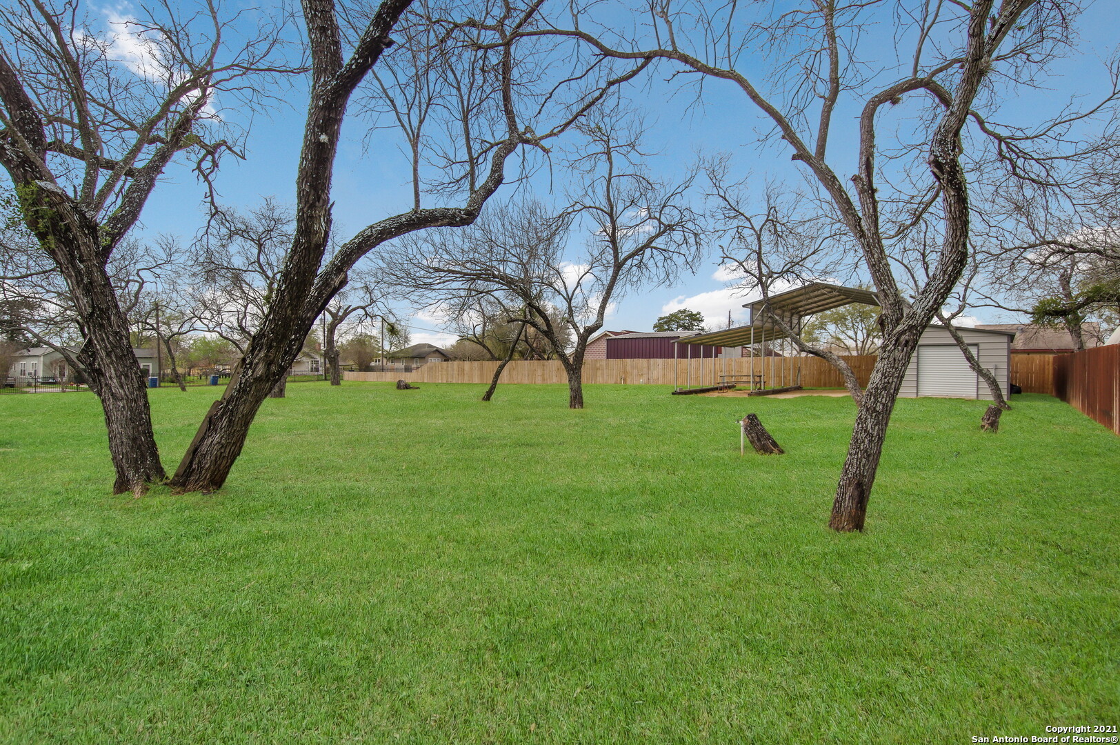 1611 C St , Floresville, TX, 78114 | 1519984 | Realty Texas LLC