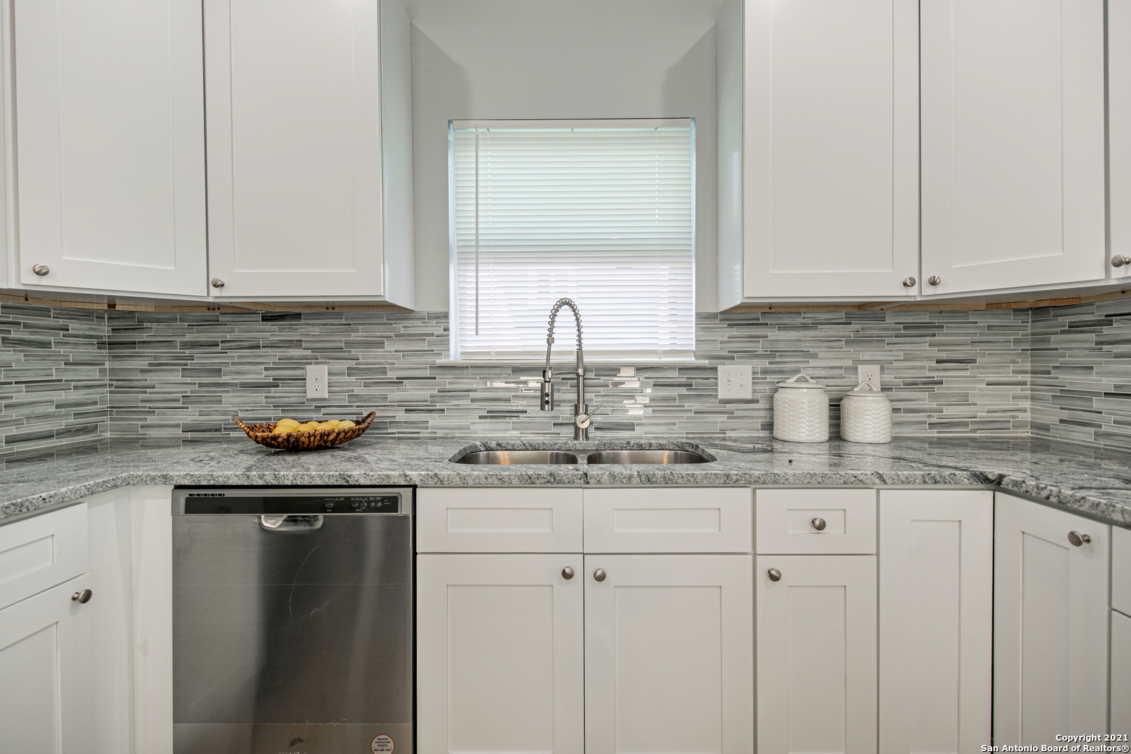 119 Lockhart , San Antonio, TX, 78202 | 1561239 | Realty Texas LLC