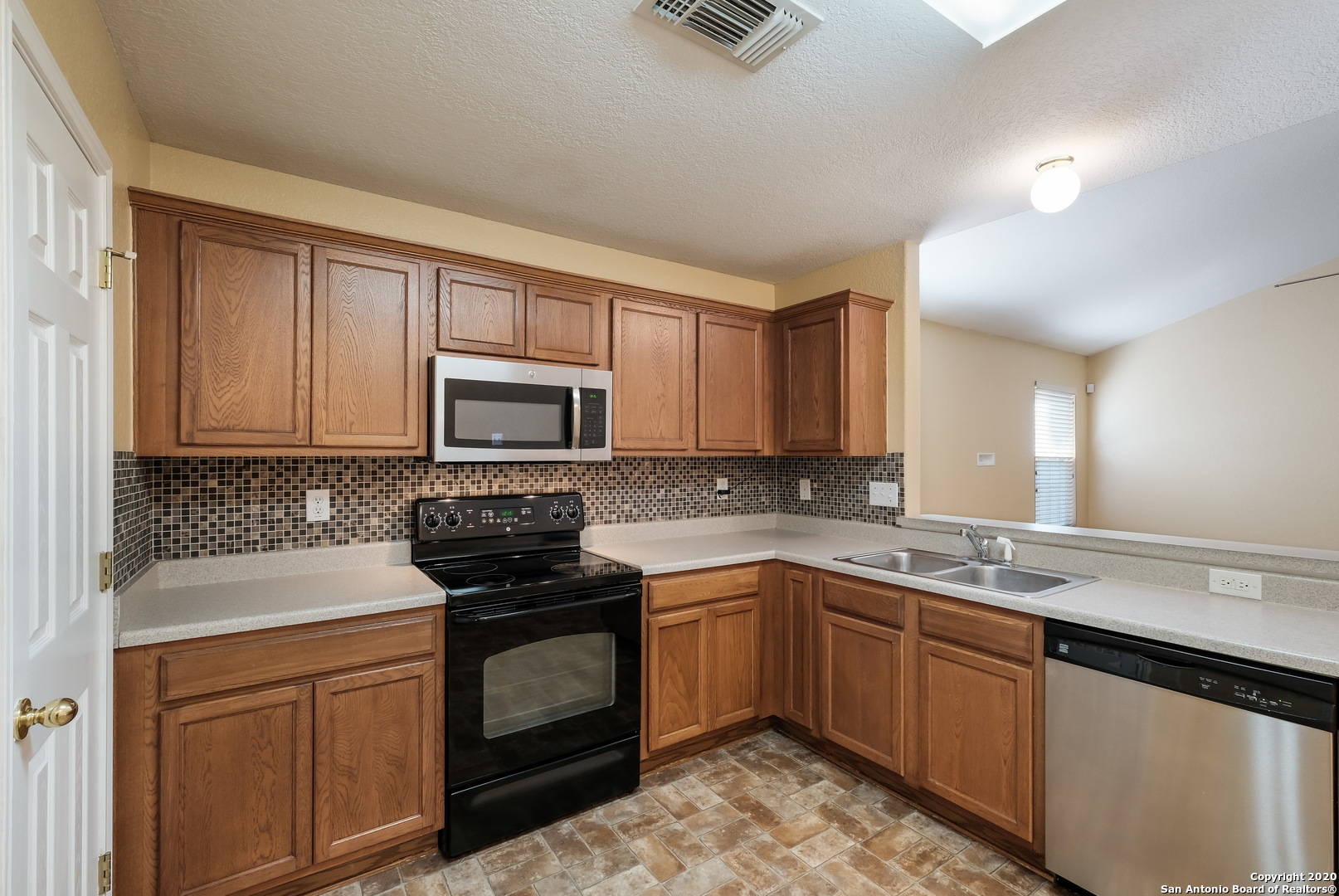 15122 Vigil View , San Antonio, TX, 78233 | 1489958 | Realty Texas LLC