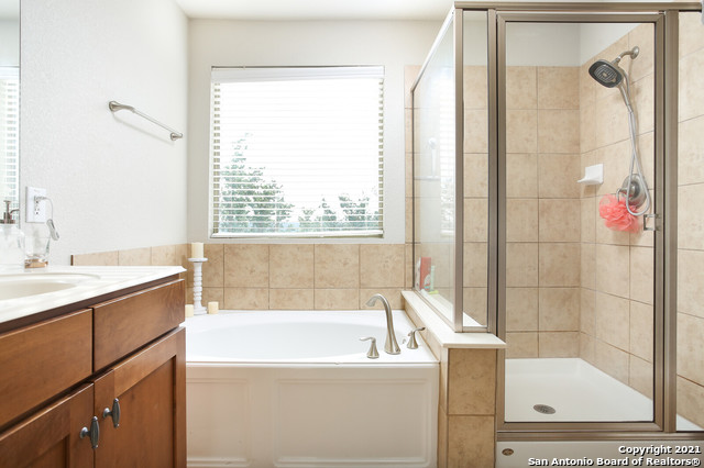 23510 Woodlawn Ridge , San Antonio, TX, 78259 | 1546855 | Realty Texas LLC