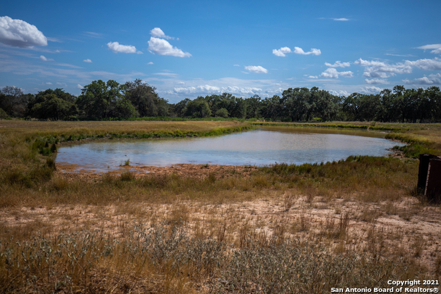 5614 Us Highway 181 N , Floresville, TX, 78114 | 1564519 | Realty Texas LLC