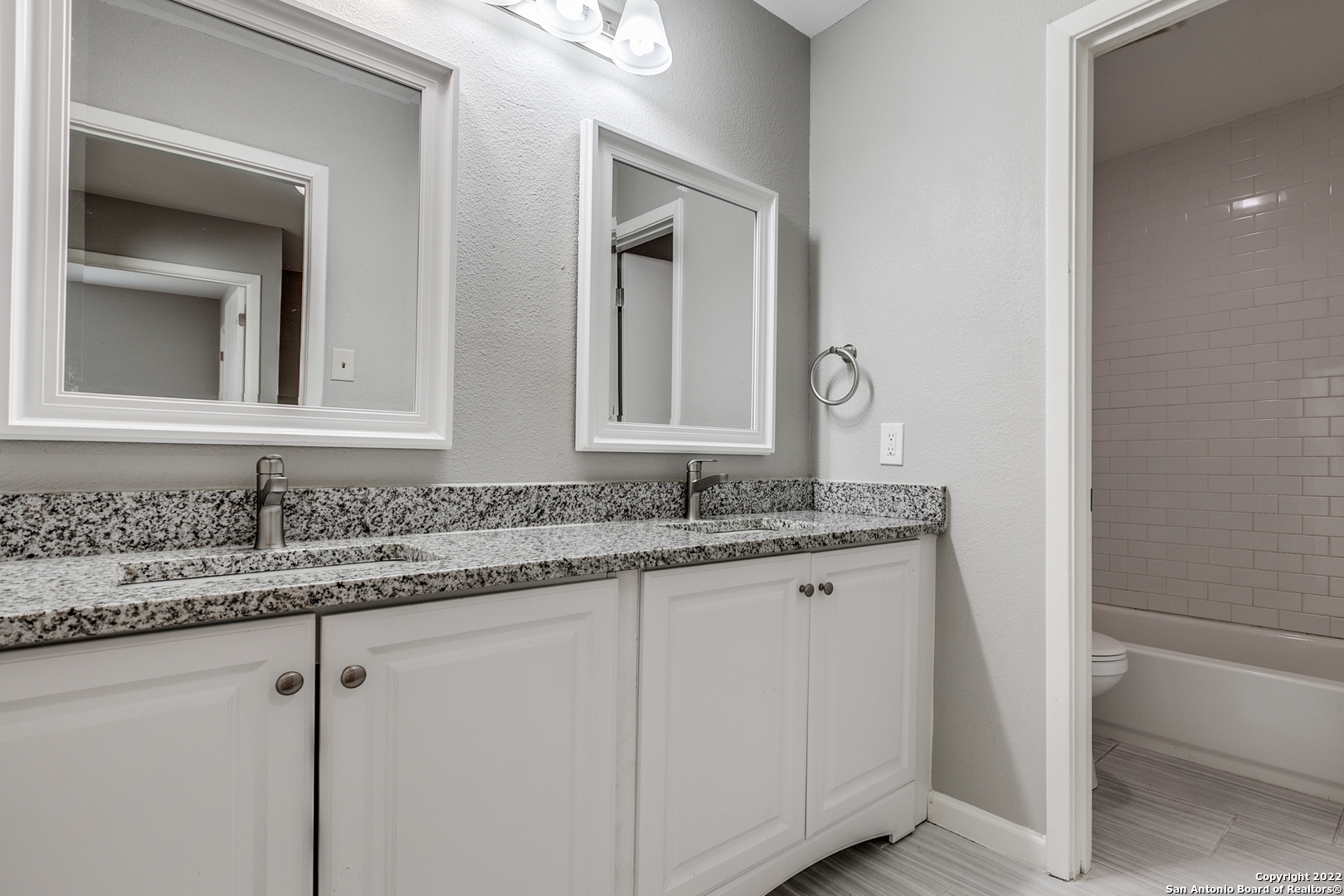 6200 Forest Cir , San Antonio, TX, 78240 | 1588097 | Realty Texas LLC