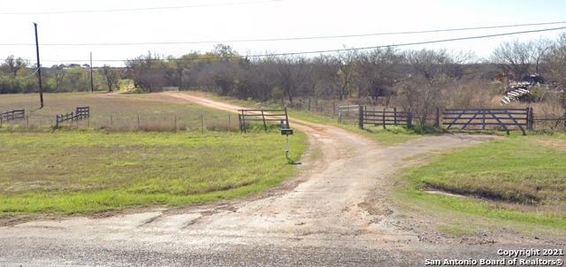 6490 E Loop 1604 S , Adkins, TX, 78101 | 1574779 | Realty Texas LLC