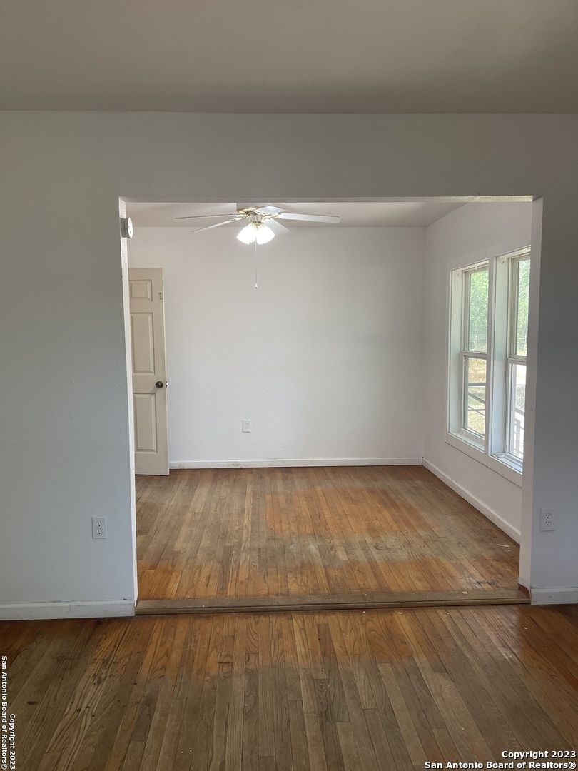 118 County Road 6715 , Natalia, TX, 78059 | 1715311 | Realty Texas LLC