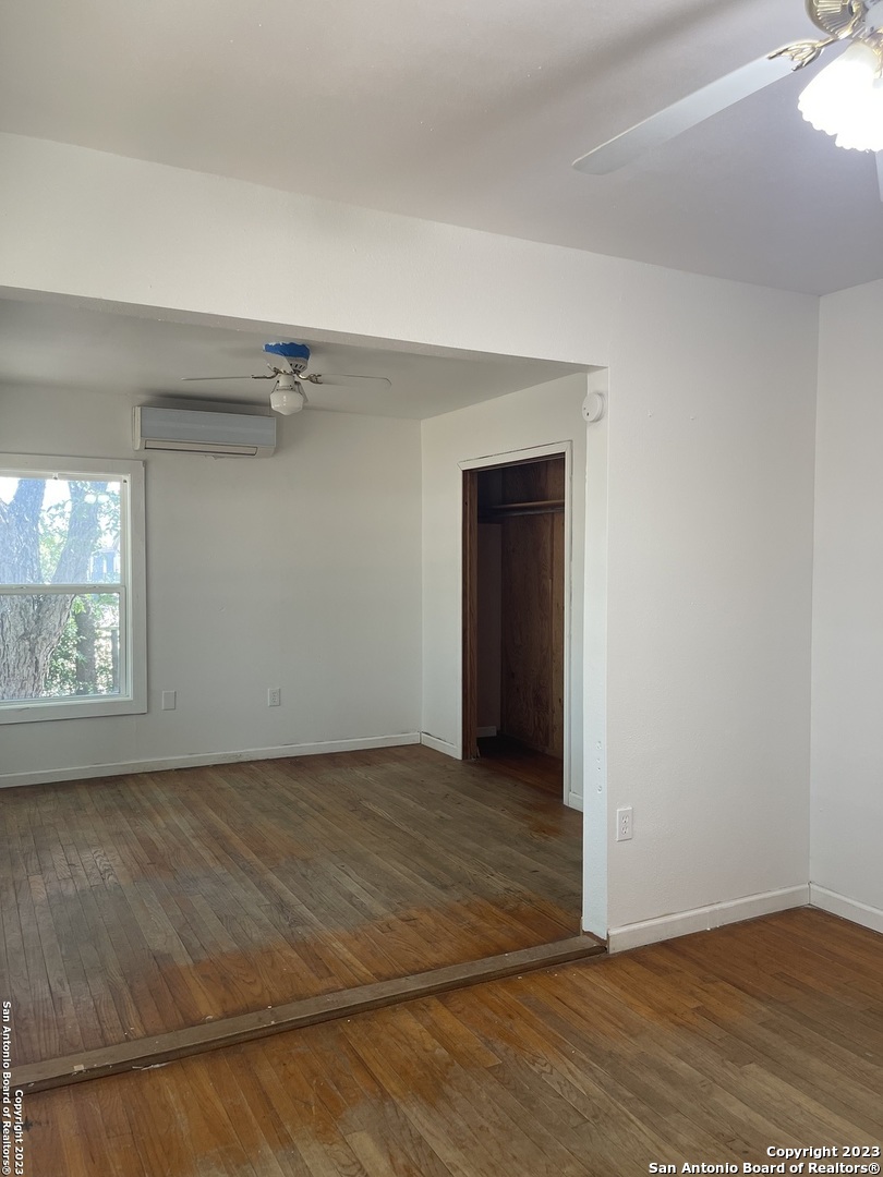 118 County Road 6715 , Natalia, TX, 78059 | 1715311 | Realty Texas LLC