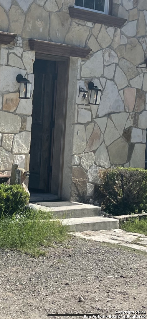 6908 N Poss Rd., LEONVALLEY, TX, 78238 | 1576950 | Realty Texas LLC