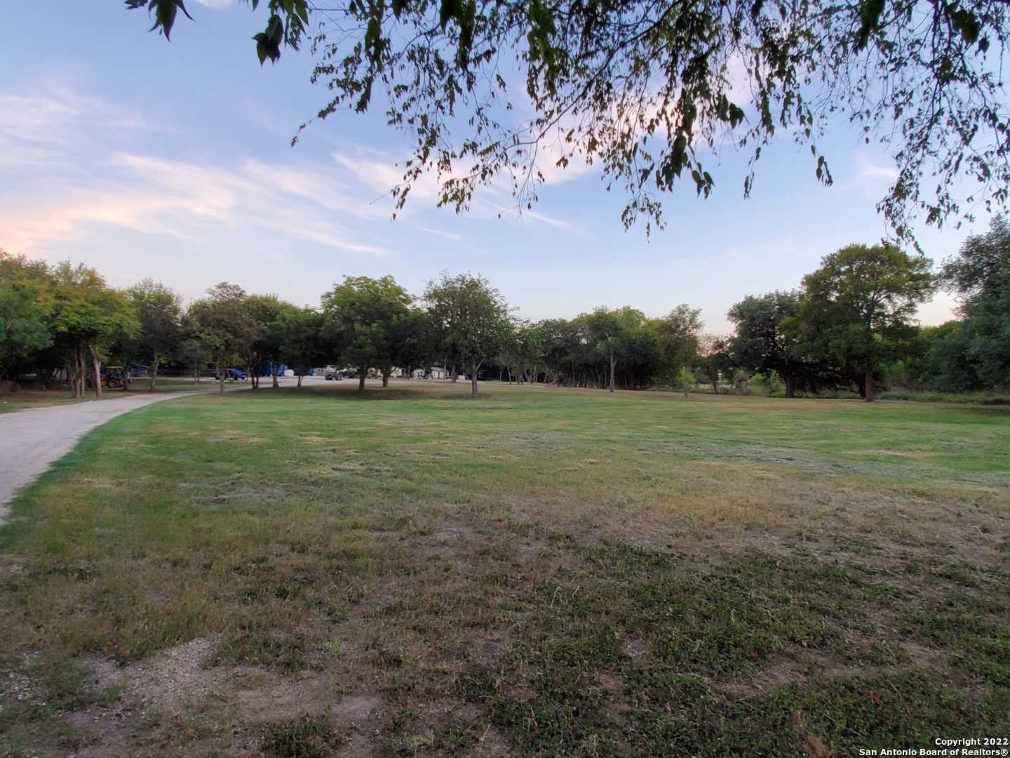 6908 N Poss Rd., LEONVALLEY, TX, 78238 | 1576950 | Realty Texas LLC