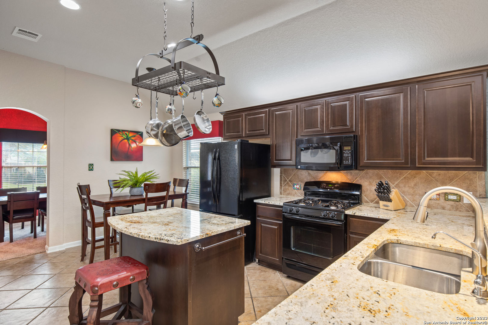 24423 Buck Creek , San Antonio, TX, 78255 | 1686591 | Realty Texas LLC