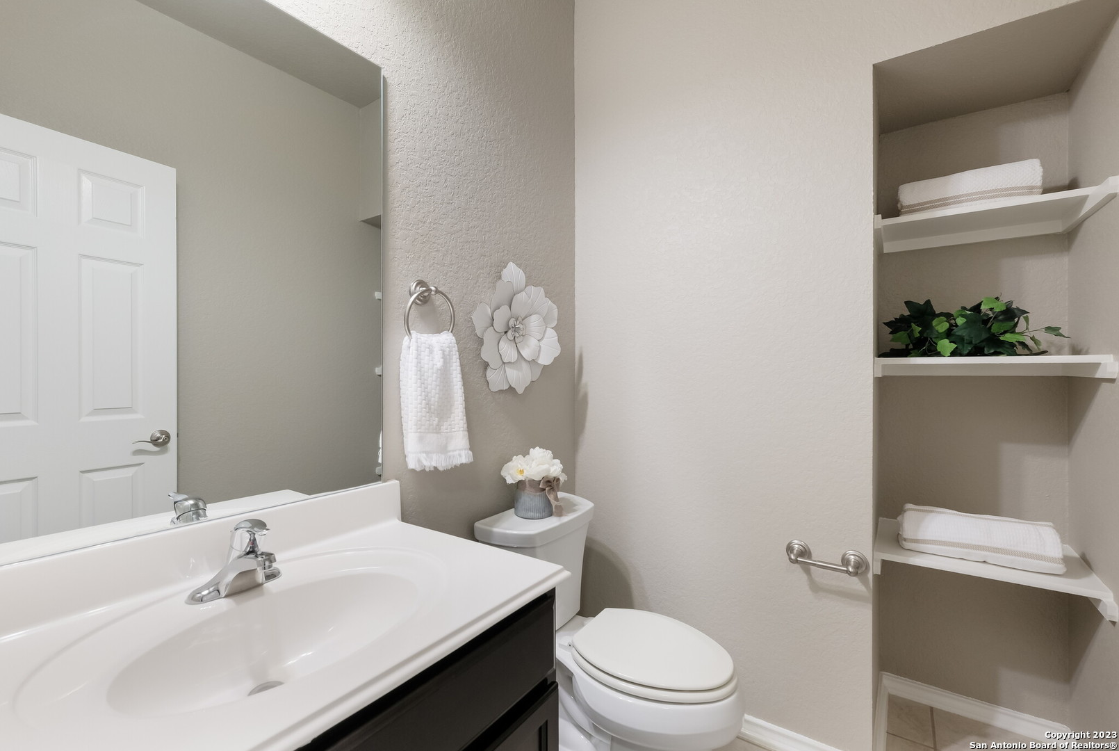 102 Katy Way , San Antonio, TX, 78220 | 1665158 | Realty Texas LLC