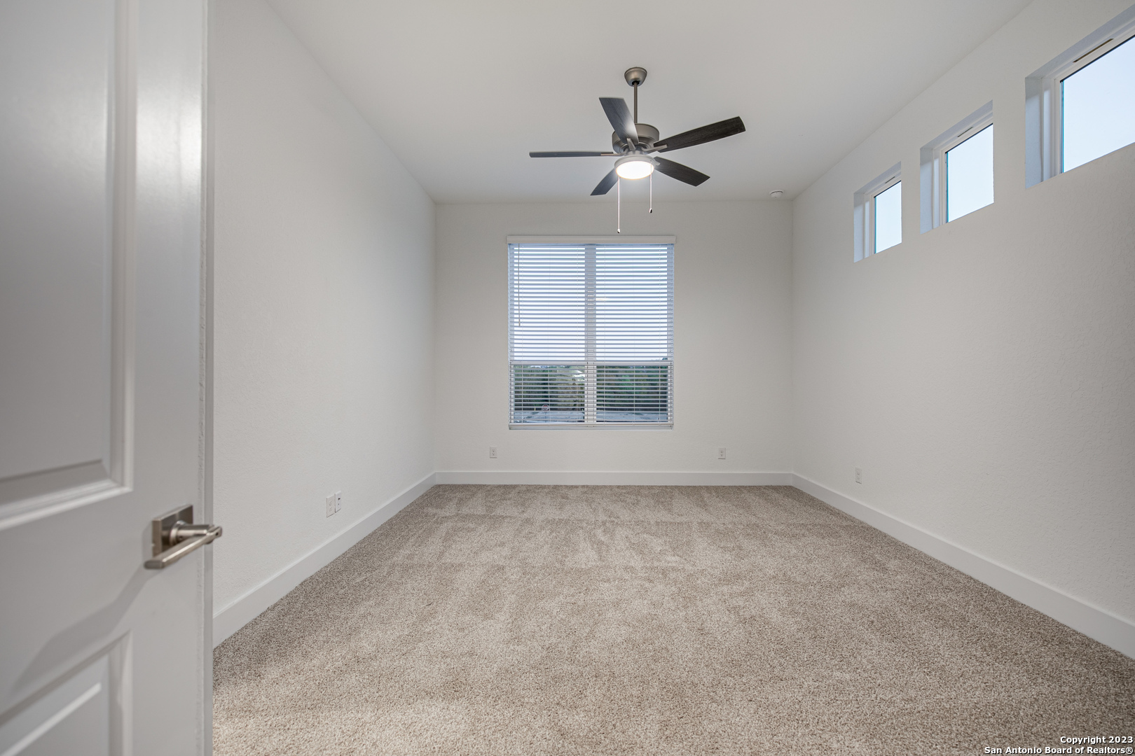 8851 Oakland Blvd. Bldg. #68 , San Antonio, TX, 78240 | 1716753 | Realty Texas LLC
