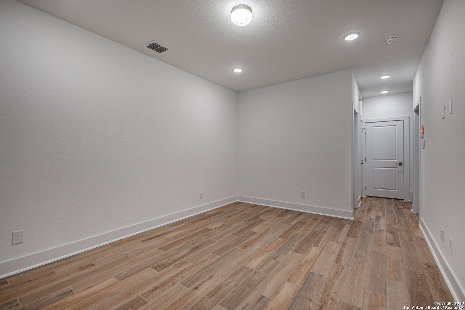 8851 Oakland Blvd. Bldg. #68 , San Antonio, TX, 78240 | 1716753 | Realty Texas LLC