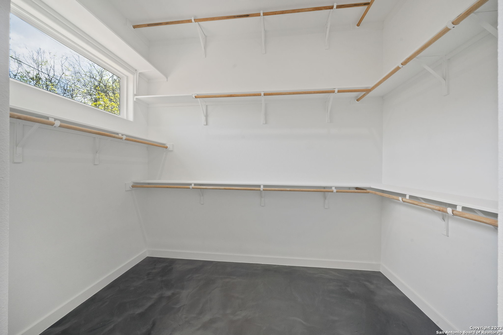 122 Stratford Ct , San Antonio, TX, 78223 | 1717720 | Realty Texas LLC