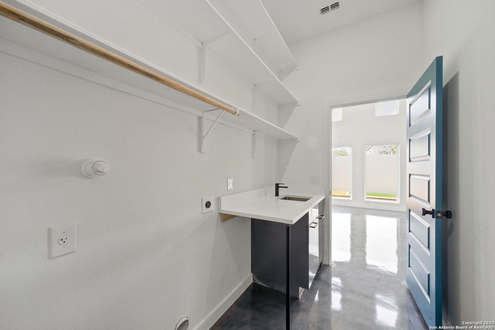 122 Stratford Ct , San Antonio, TX, 78223 | 1717720 | Realty Texas LLC