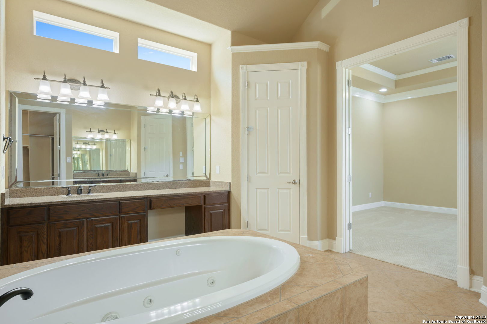 18223 Branson Falls, SANANTONIO, TX, 78255 | 1712645 | Realty Texas LLC