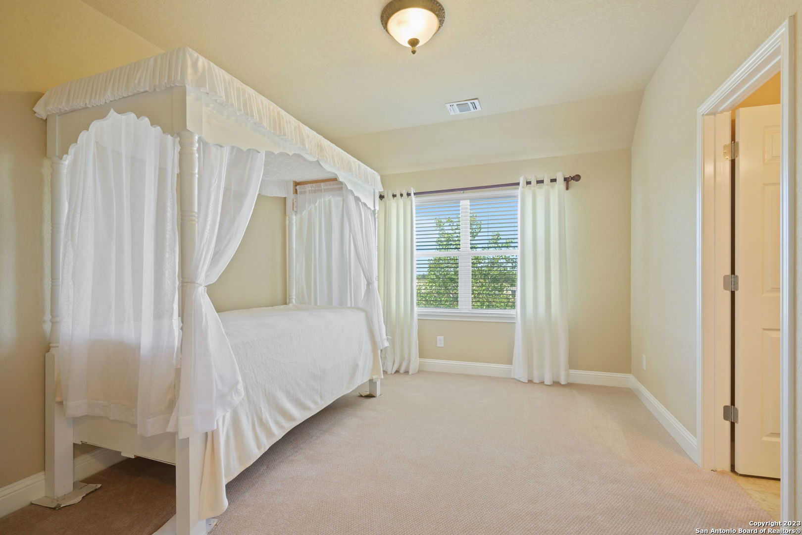 18223 Branson Falls, SANANTONIO, TX, 78255 | 1712645 | Realty Texas LLC