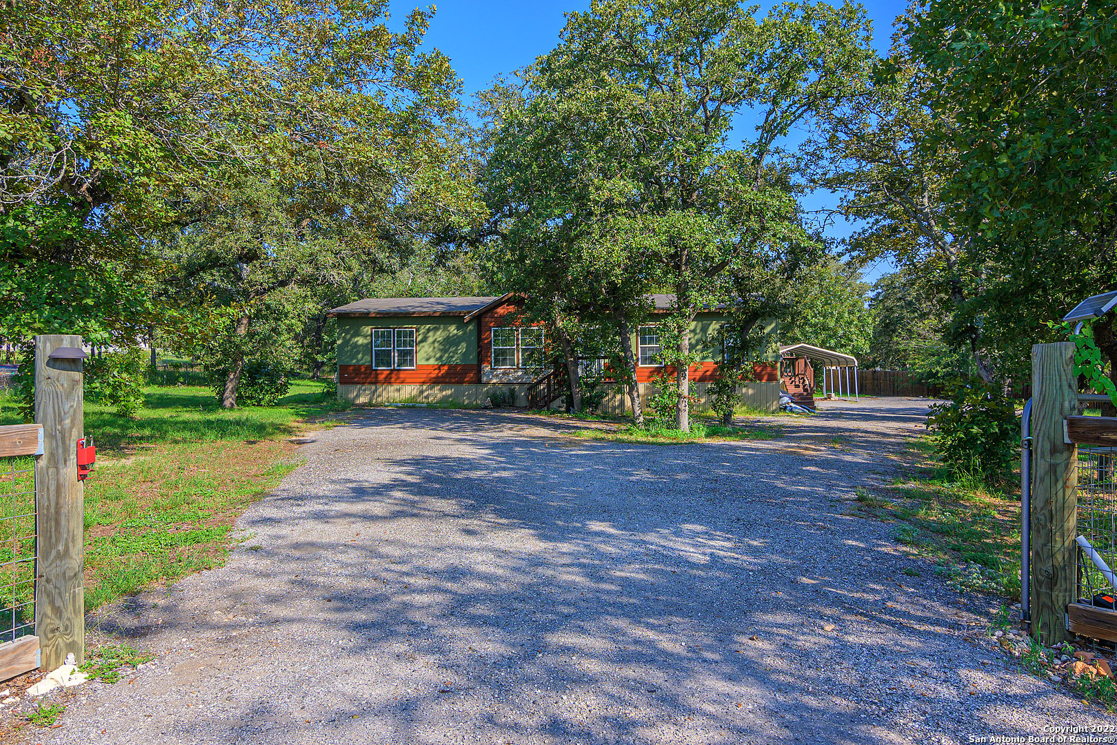 311 Hickory Hill Dr , La Vernia, TX, 78121-5202 | 1638546 | Realty Texas LLC