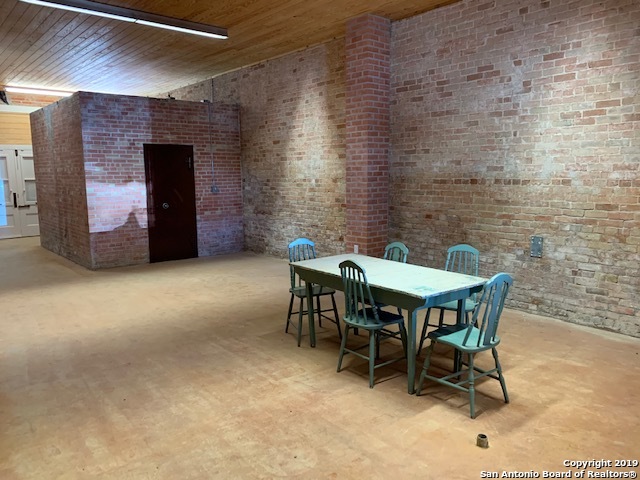7340 County Rd 525 , Dhanis, TX, 78850 | 1552710 | Realty Texas LLC
