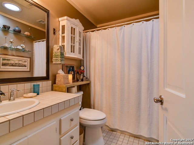 134 W Summit Ave , San Antonio, TX, 78212 | 1557292 | Realty Texas LLC