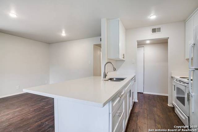1045 Shook Ave , Olmos Park, TX, 78212 | 1432009 | Realty Texas LLC