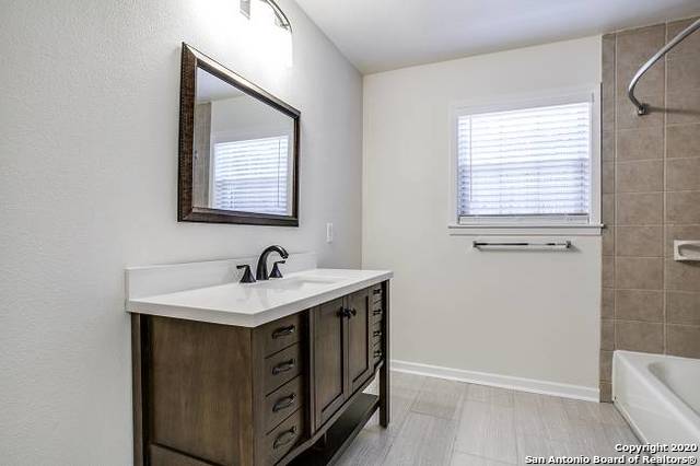 1045 Shook Ave , Olmos Park, TX, 78212 | 1432009 | Realty Texas LLC