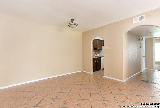 8702 Village Dr 202 , San Antonio, TX, 78217 | 1429290 | Realty Texas LLC