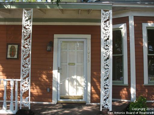 1015 S Presa St , San Antonio, TX, 78210-1439 | 979865 | Realty Texas LLC