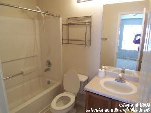 9140 Timber Path 901 , San Antonio, TX, 78250 | 992555 | Realty Texas LLC
