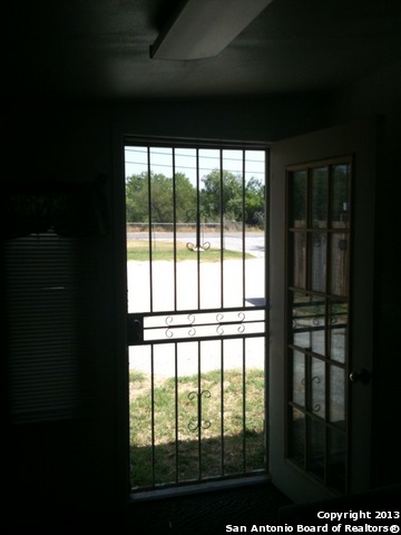 7496 Fm 1346 , San Antonio, TX, 78220 | 994223 | Realty Texas LLC