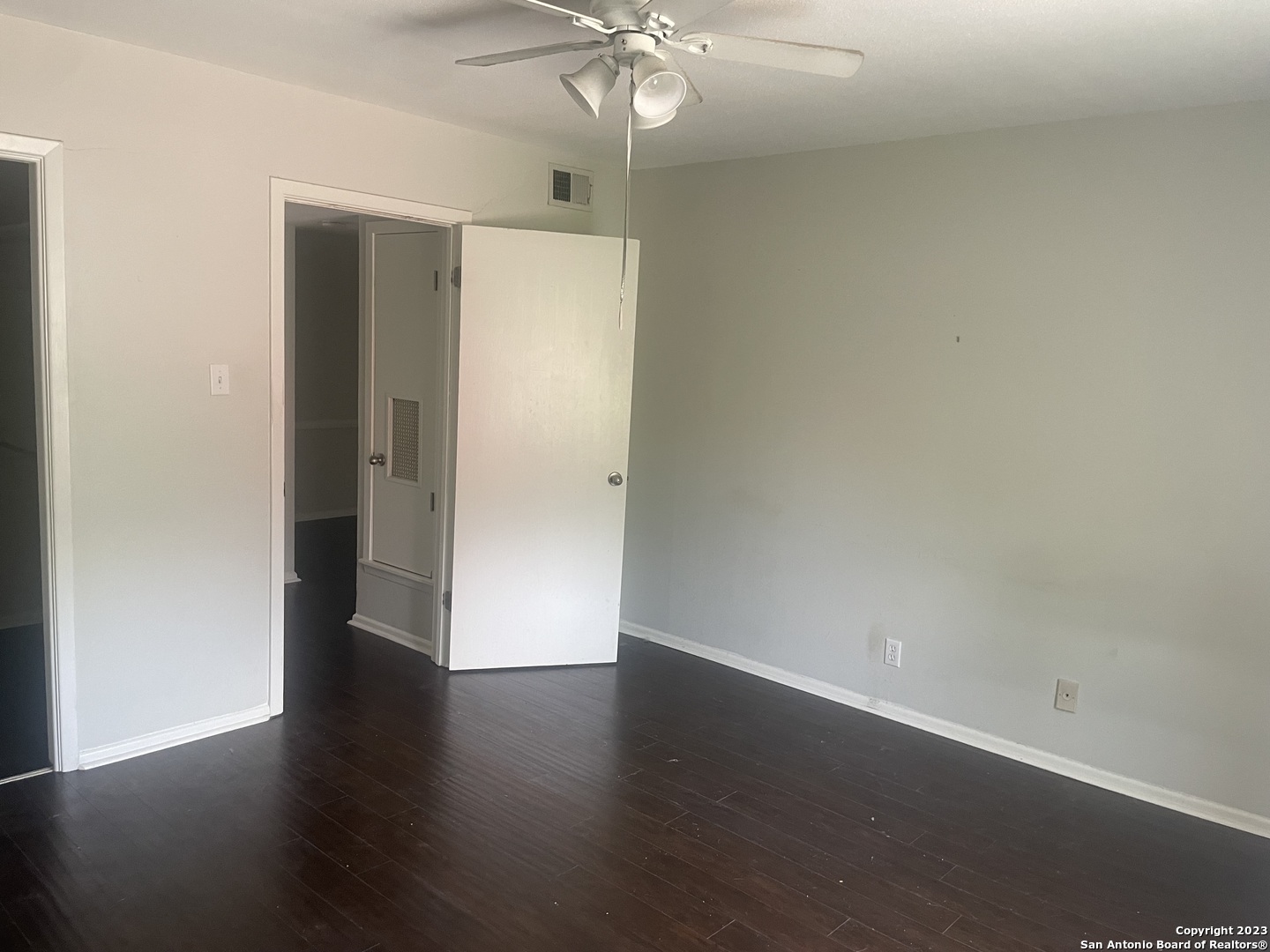 1045 Shook Ave , San Antonio, TX, 78212 | 1727621 | Realty Texas LLC