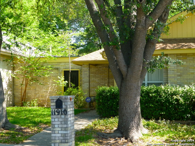 11910 Bammel Ln , San Antonio, TX, 78213 | 1054838 | Realty Texas LLC