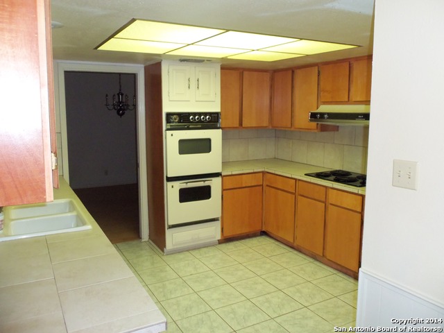 10110 Grand Park Dr , San Antonio, TX, 78239 | 1058459 | Realty Texas LLC