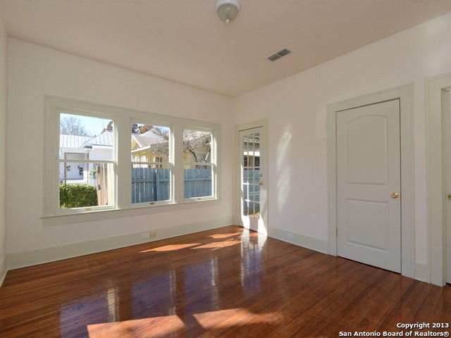 821 E Quincy Street , San Antonio, TX, 78215 | 1034250 | Realty Texas LLC