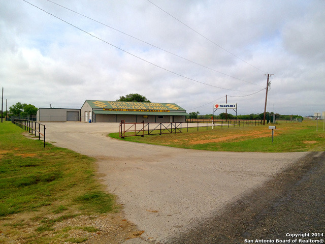 20260 Interstate 35 , Lytle, TX, 78052-3793 | 1062087 | Realty Texas LLC
